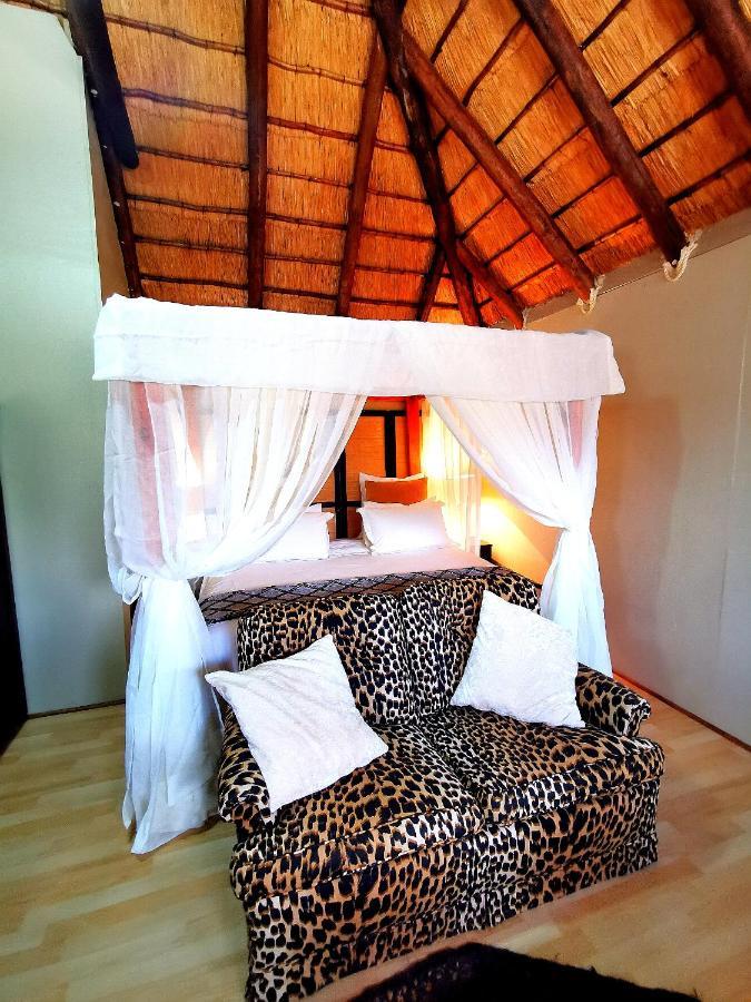 John And Noleen'S Place Marloth Park Extérieur photo