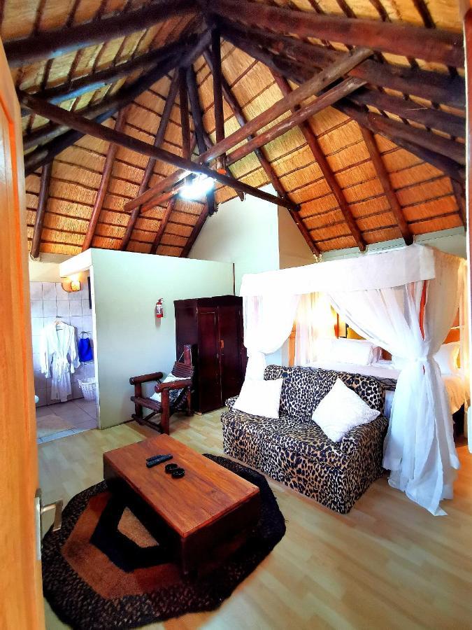 John And Noleen'S Place Marloth Park Extérieur photo